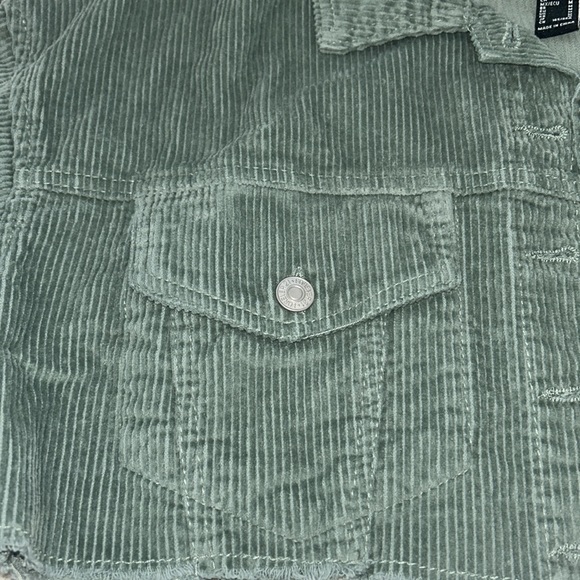 Forever 21 Trendy Cropped Olive Army Green Frayed Corduroy Jacket sz M NWOT cute - Picture 5 of 17
